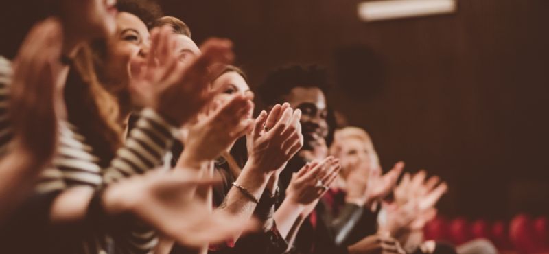 A importância das artistas de teatro e televisão para o cenário cultural do Brasil